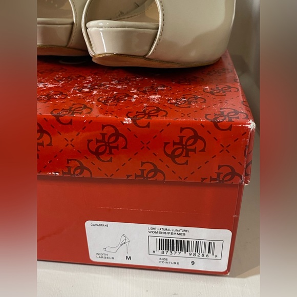 Guess Peep toe Platform sandals - Picture 6 of 6